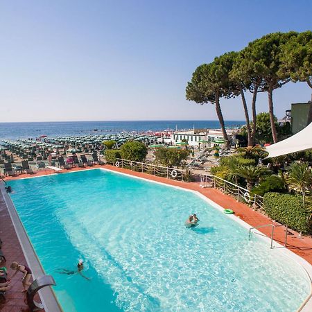 Hotel Gabriella Diano Marina Esterno foto
