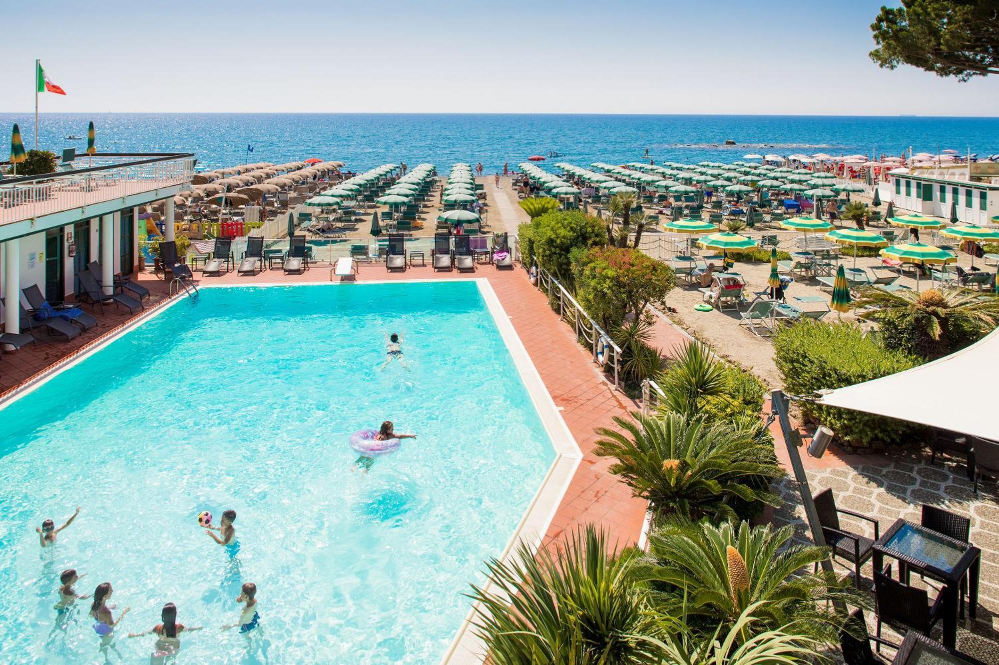 Hotel Gabriella Diano Marina Esterno foto