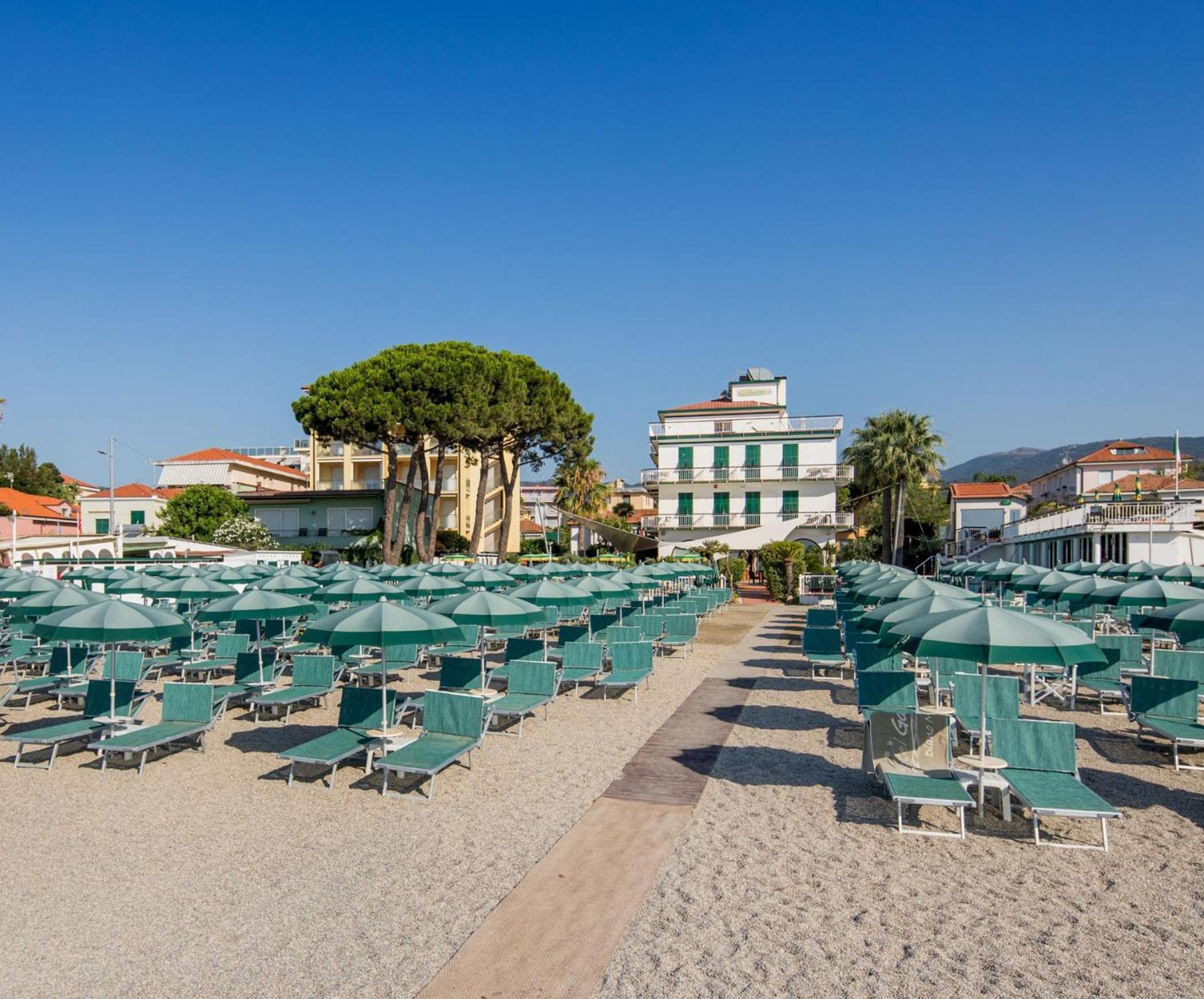 Hotel Gabriella Diano Marina Esterno foto