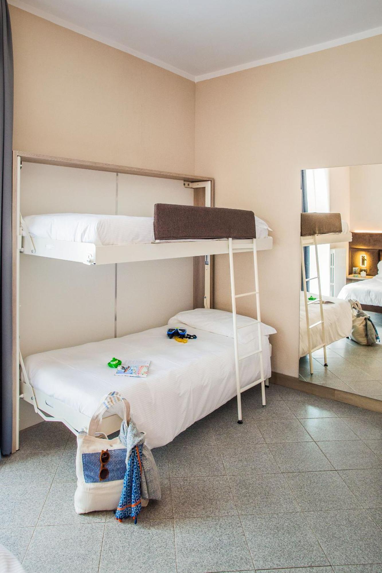 Hotel Gabriella Diano Marina Esterno foto